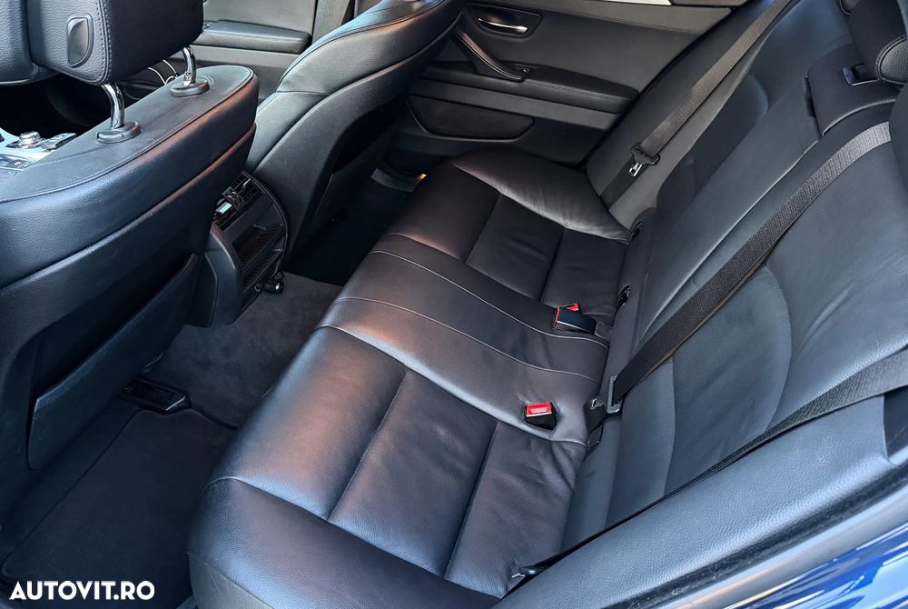 BMW Seria 5 520d Aut. - 10