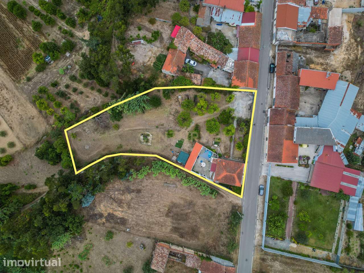 Moradia T3 com Tereno em Alqueidão, Figueira da Foz - Grande imagem: 4/58