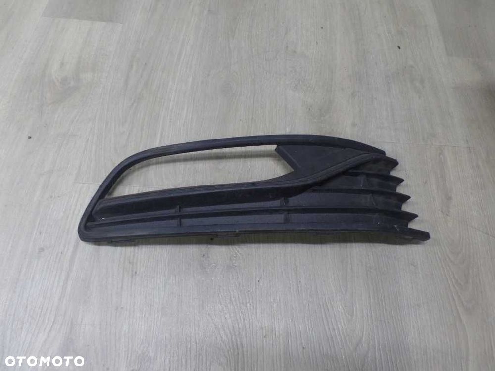 VW POLO 6C KRATKA ZDERZAKA PRAWA 6C0853666J - 4