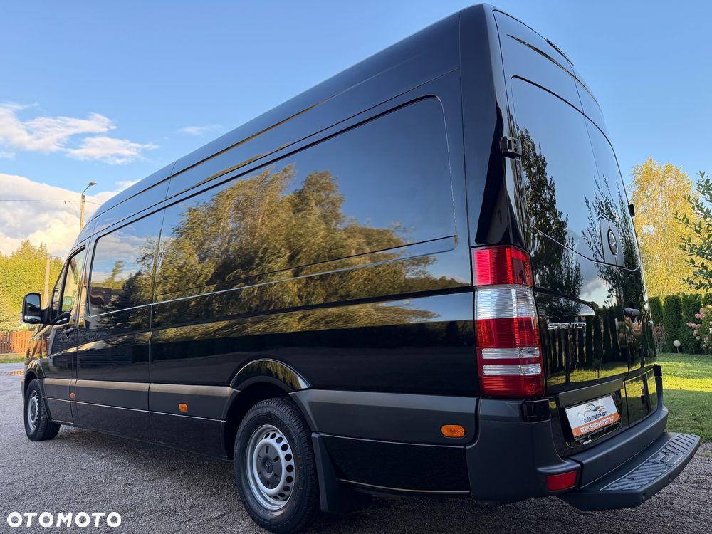Mercedes-Benz Sprinter - 14