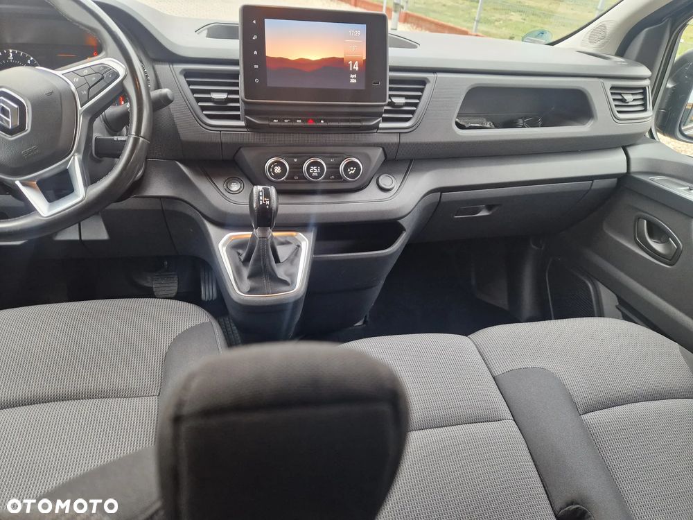 Renault Trafic Brygadówka - 16