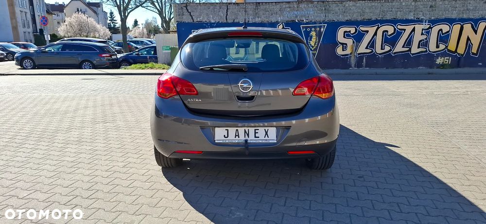 Opel Astra 1.4 Catch me - 12
