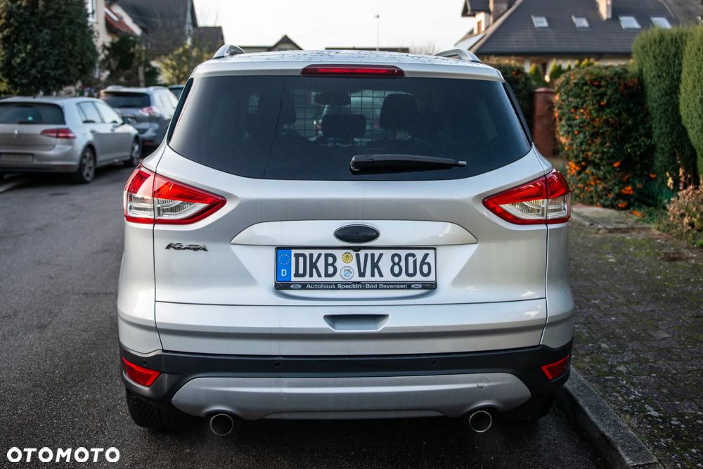 Ford Kuga 2.0 TDCi 4x4 Titanium - 6