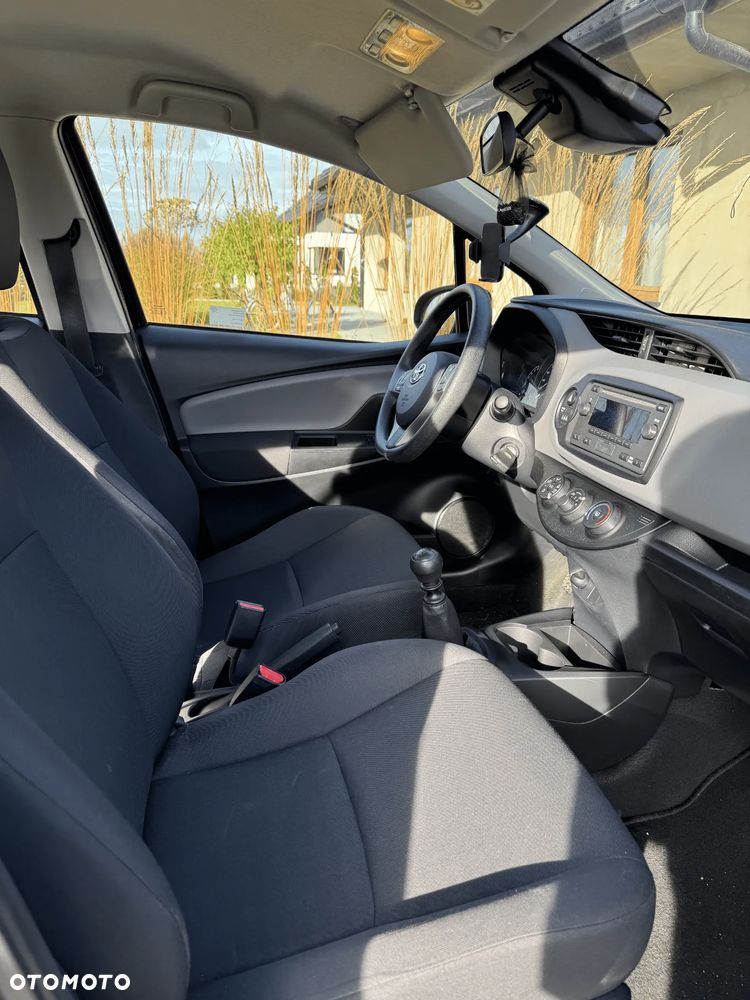 Toyota Yaris 1.5 Active - 12