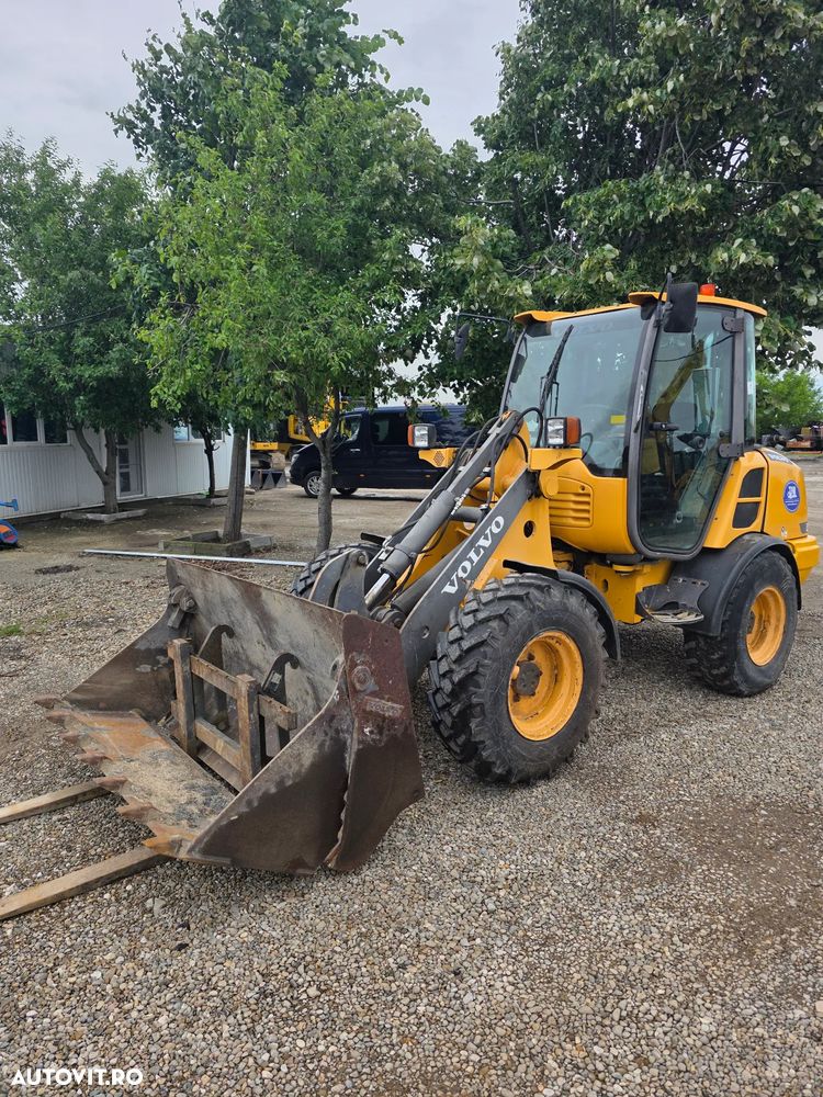 Volvo L25F miniincarcator incarcator frontal compact vola minivola - 1