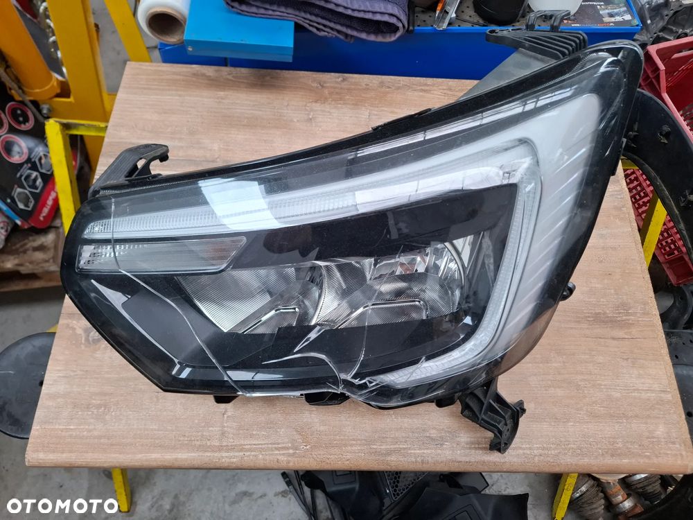 RENAULT MASTER LAMPA PRZEDNIA LEWA - 1