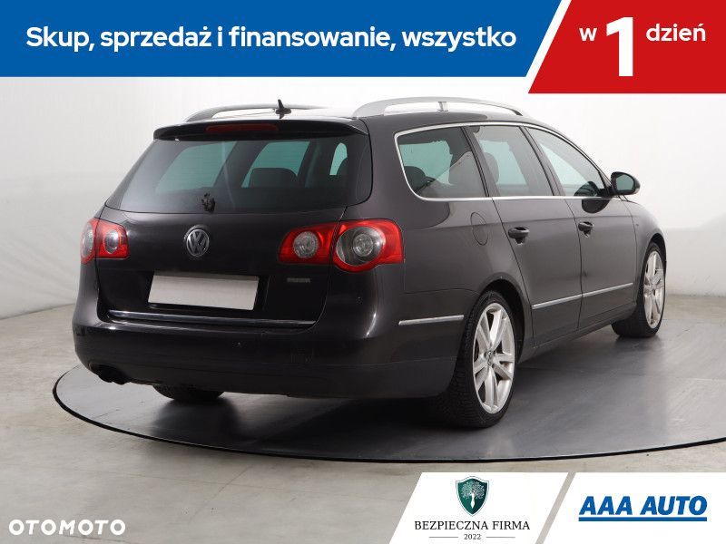 Volkswagen Passat Variant - 7
