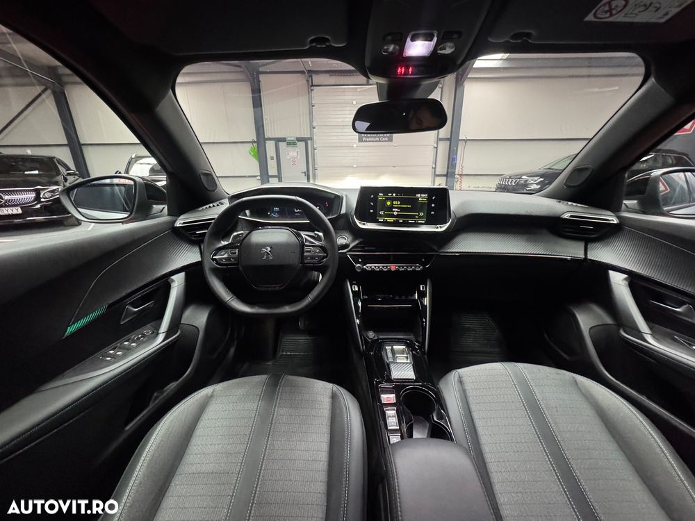 Peugeot 2008 - 9