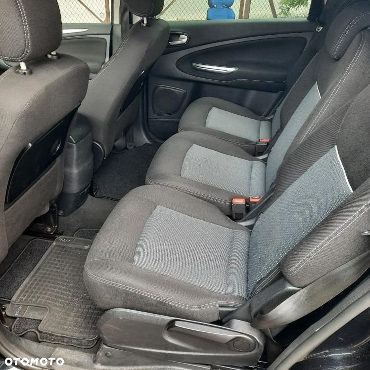 Ford S-Max 2.0 TDCi DPF Trend - 4