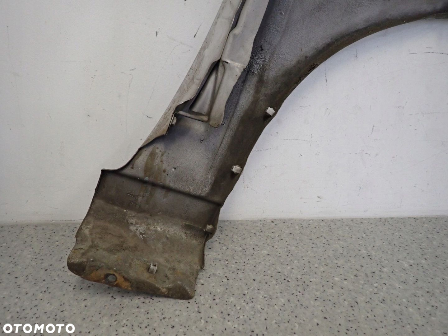 NISSAN ALMERA N16 03-06 BŁOTNIK PRZEDNI LEWY KY0 - 12