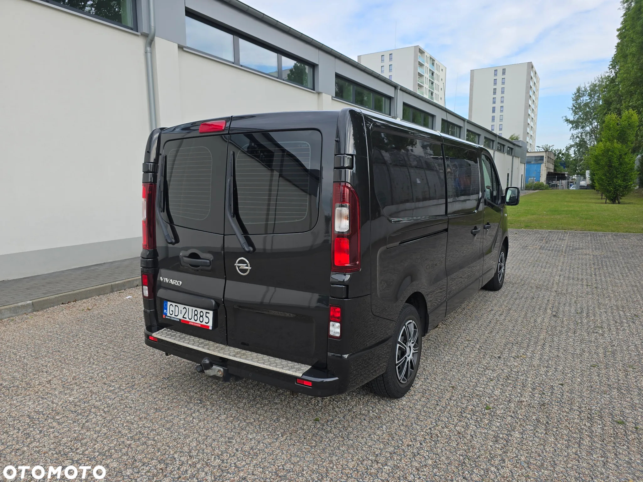 Opel Vivaro L2H1 2,9t Elegance - 4