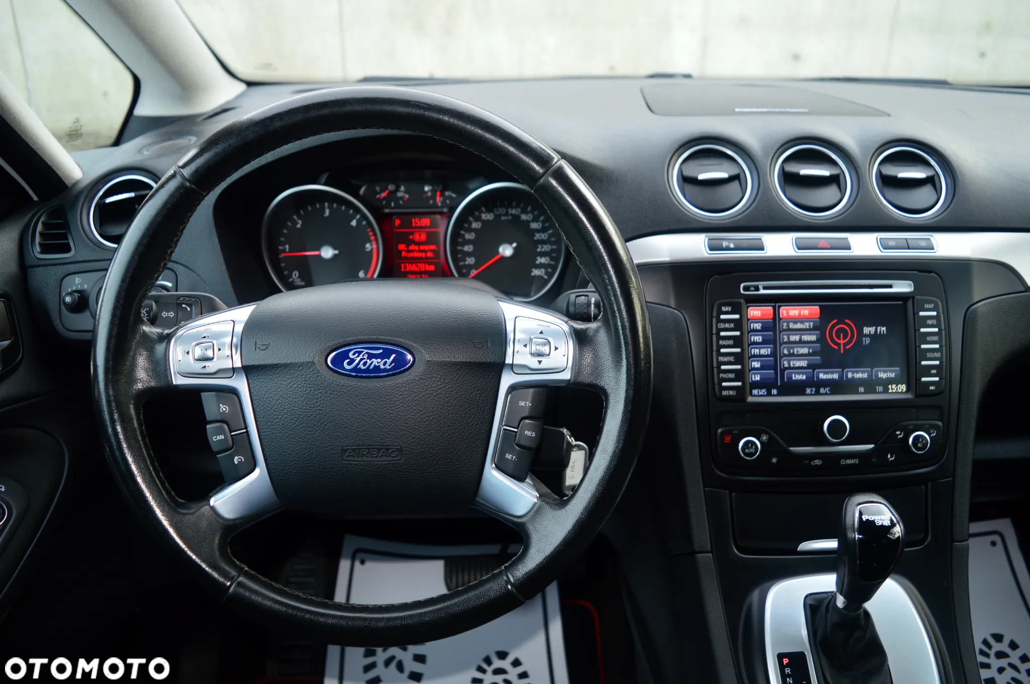 Ford S-Max - 16