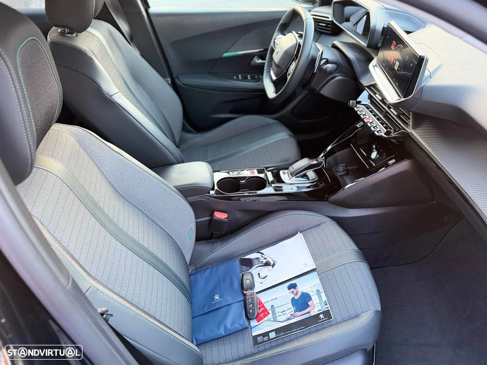 Peugeot 2008 1.2 PureTech Allure Pack EAT8 - 9