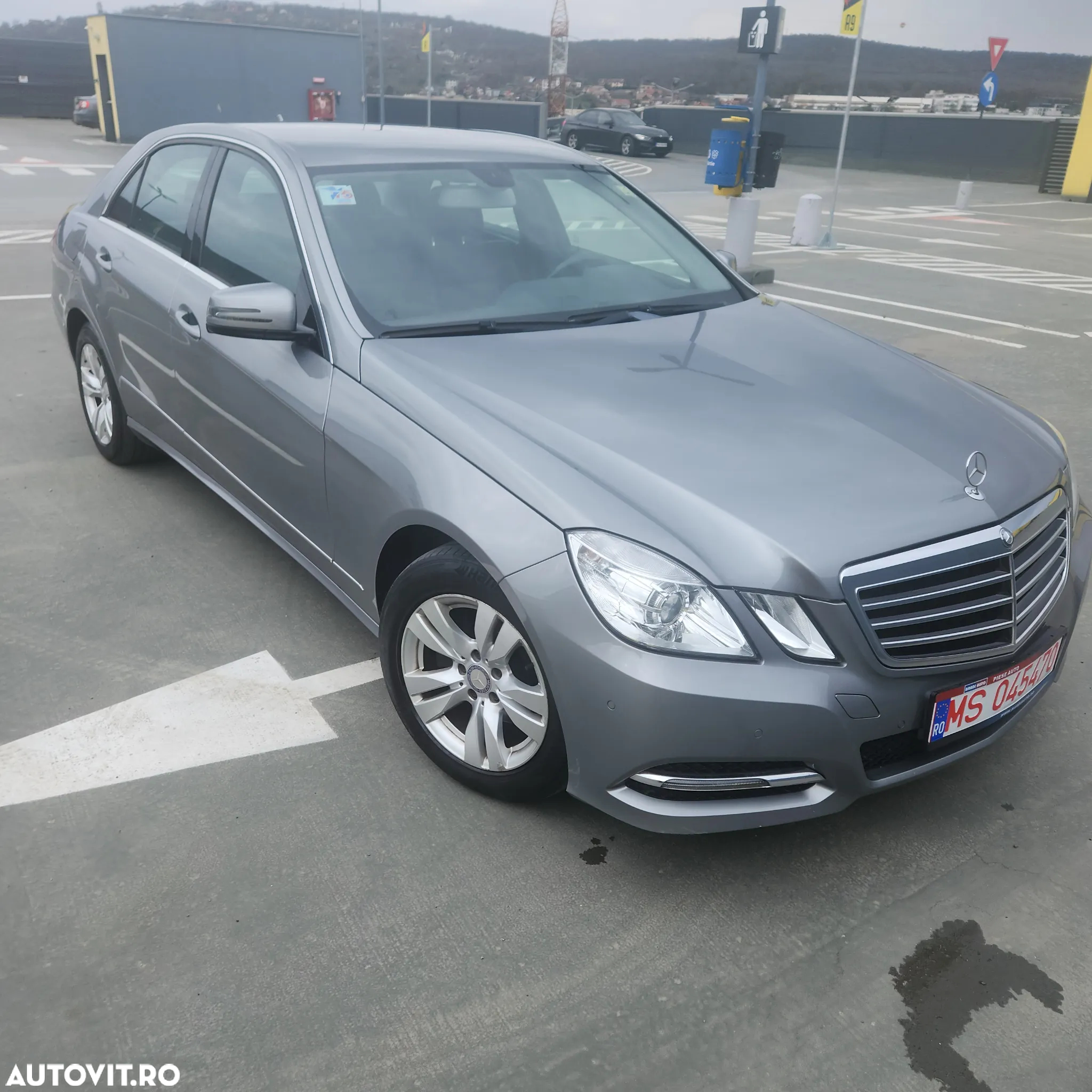 Mercedes-Benz E 200 BlueTEC Avantgarde - 14
