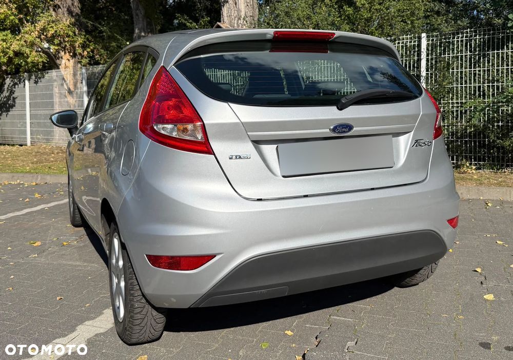 Ford Fiesta 1.4 TDCi Ambiente - 7