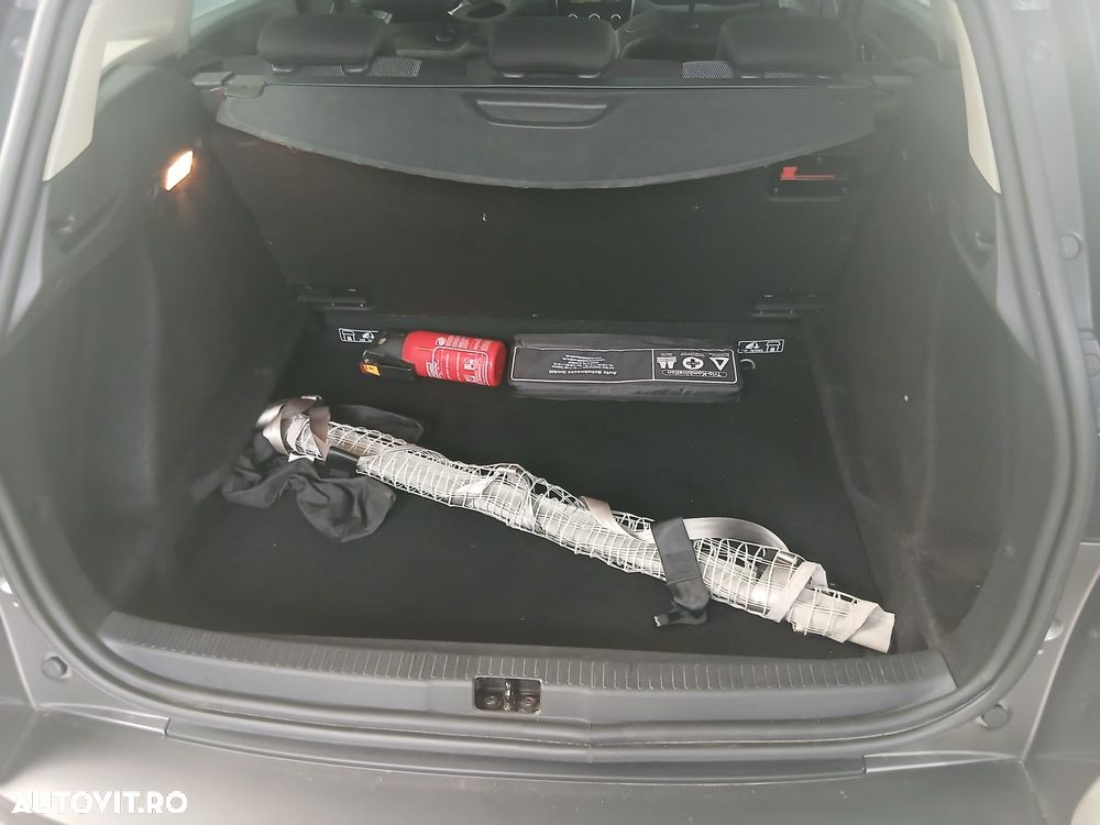Renault Clio dCi Intens - 26