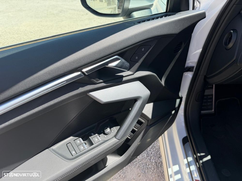 Audi A3 Sportback 40 TFSIe S tronic S line - 28