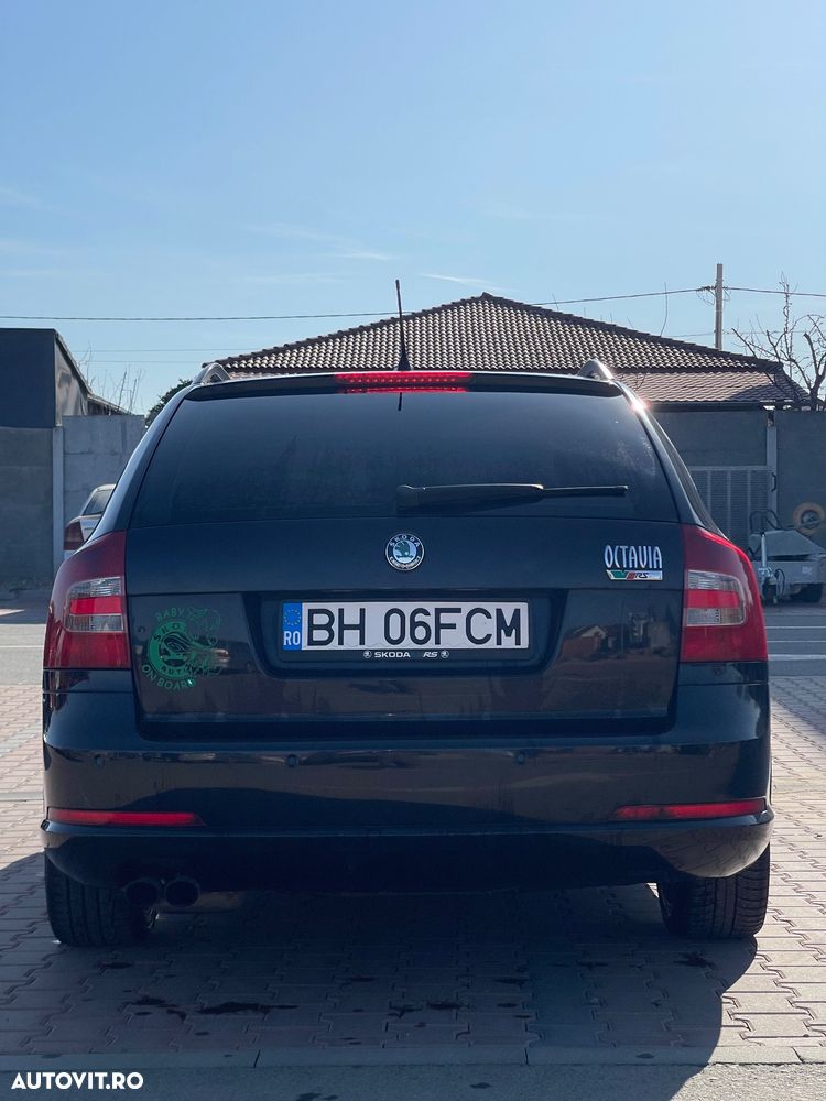 Skoda Octavia 2.0 TSI RS - 3