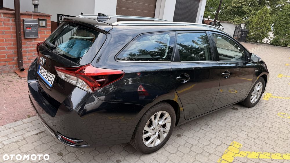 Toyota Auris - 4