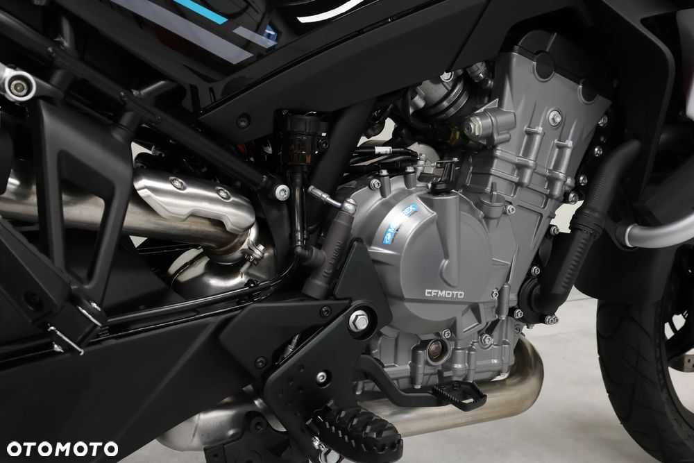 CFMoto 800MT Sport - 24