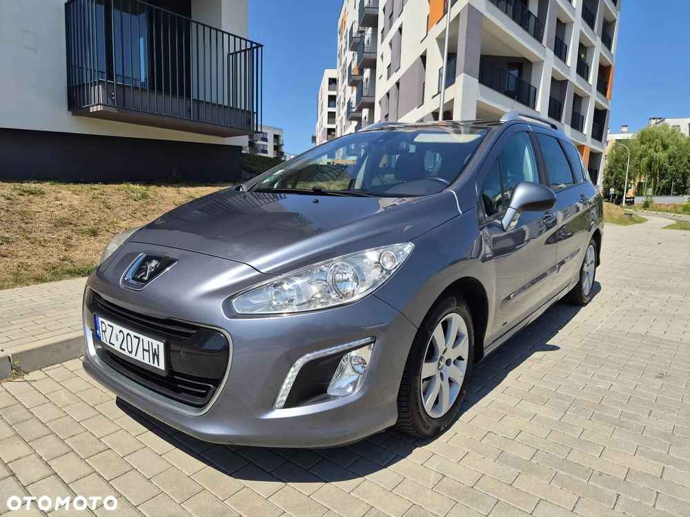 Peugeot 308 - 1