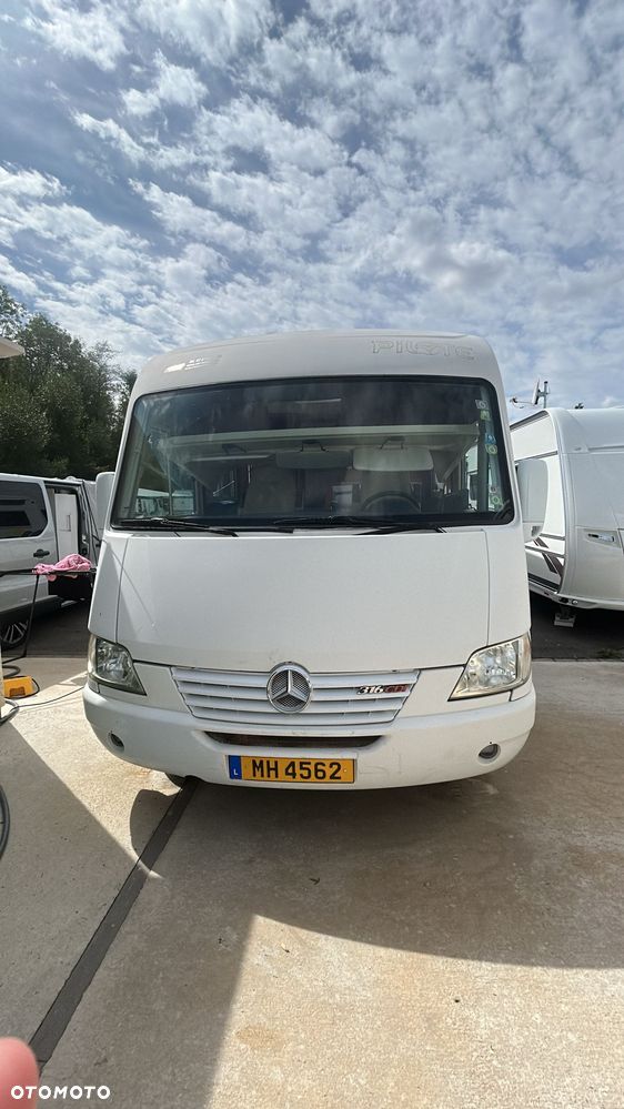 Mercedes-Benz Pilote - 8