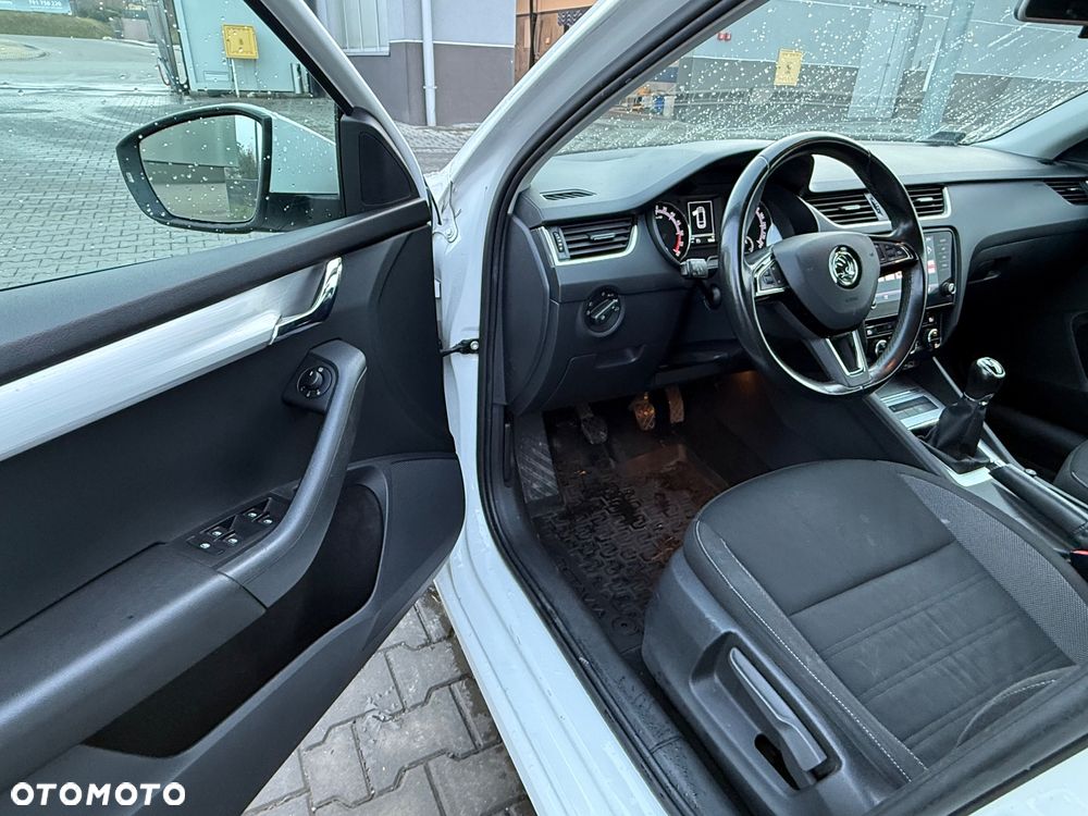 Skoda Octavia 1.6 TDI Ambition - 10