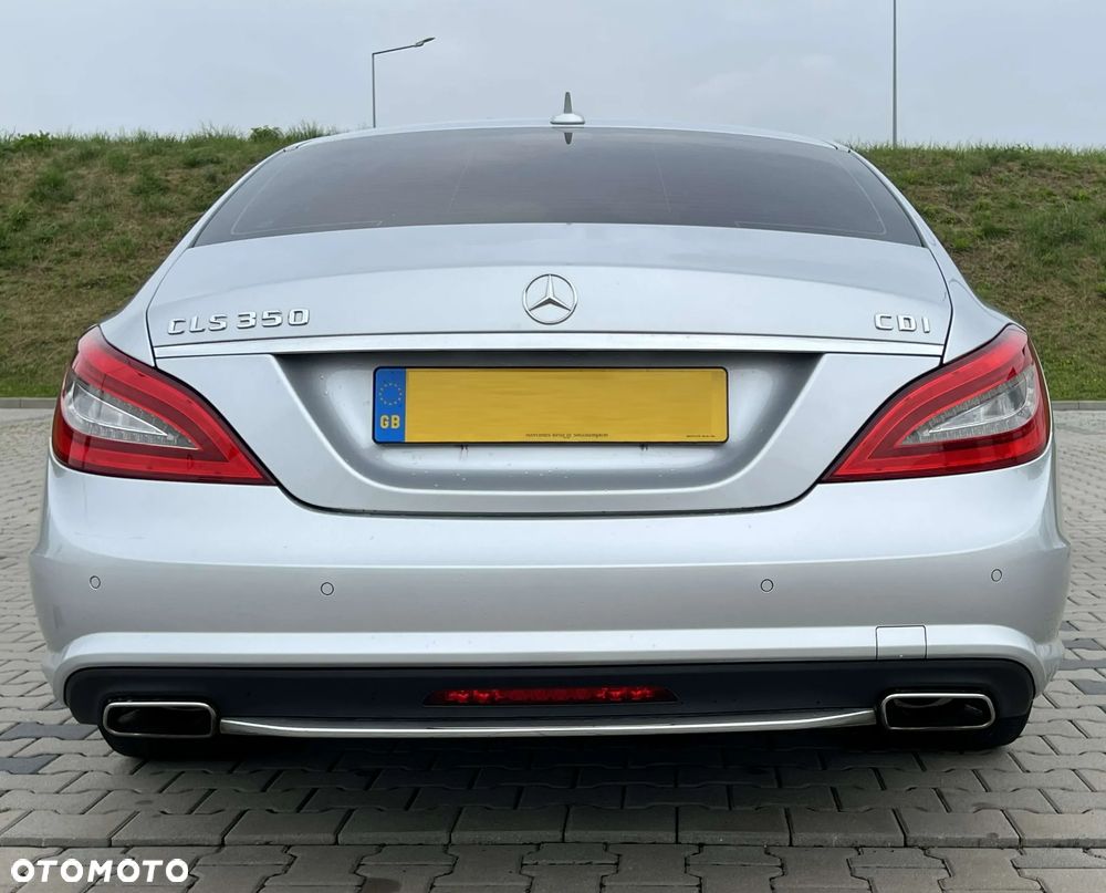 Zderzak AMG tył tylny kompletny OE Mercedes CLS W218 C218 kolor C775 Śląsk - 19