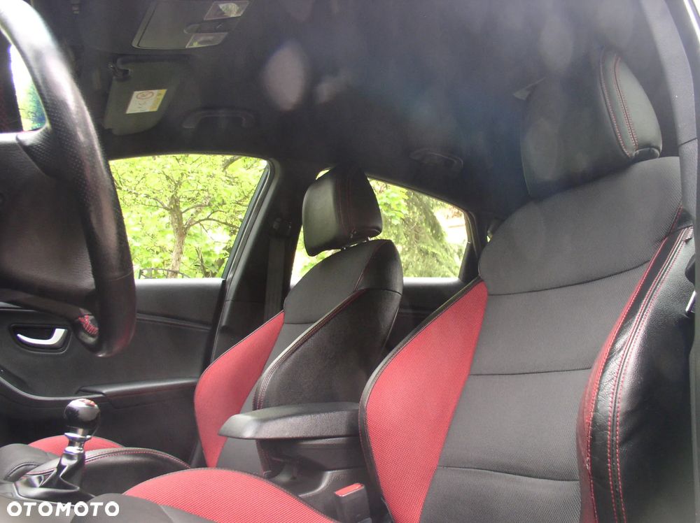 Hyundai i30 1.6 GDI Turbo Luxury - 13