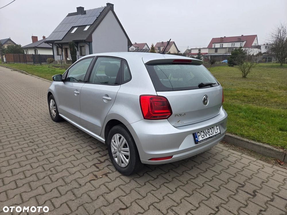 Volkswagen Polo 1.0 (Blue Motion Technology) Comfortline - 14