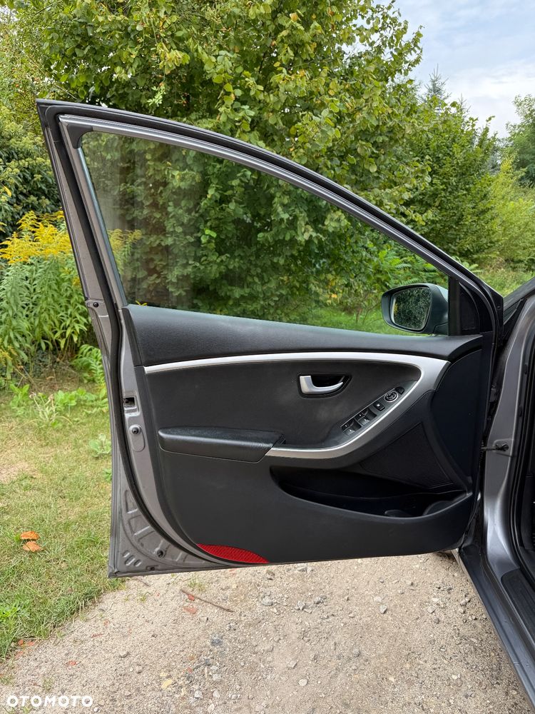 Hyundai i30 1.6 CRDi BlueDrive Comfort - 19