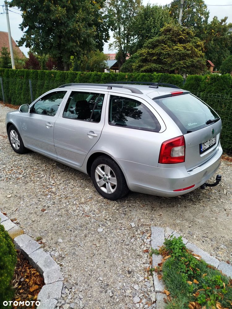 Skoda Octavia - 2