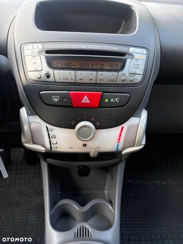 Toyota Aygo Team - 13
