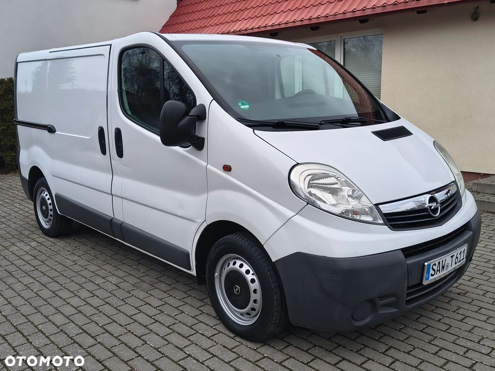 Opel Vivaro - 10