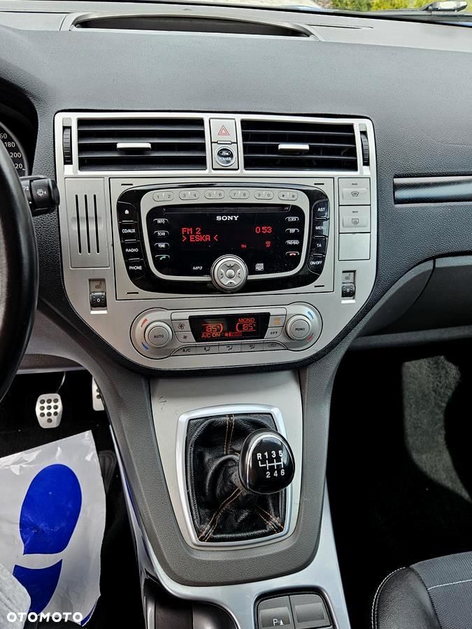 Ford Kuga 2.0 TDCi 4x4 Titanium - 20