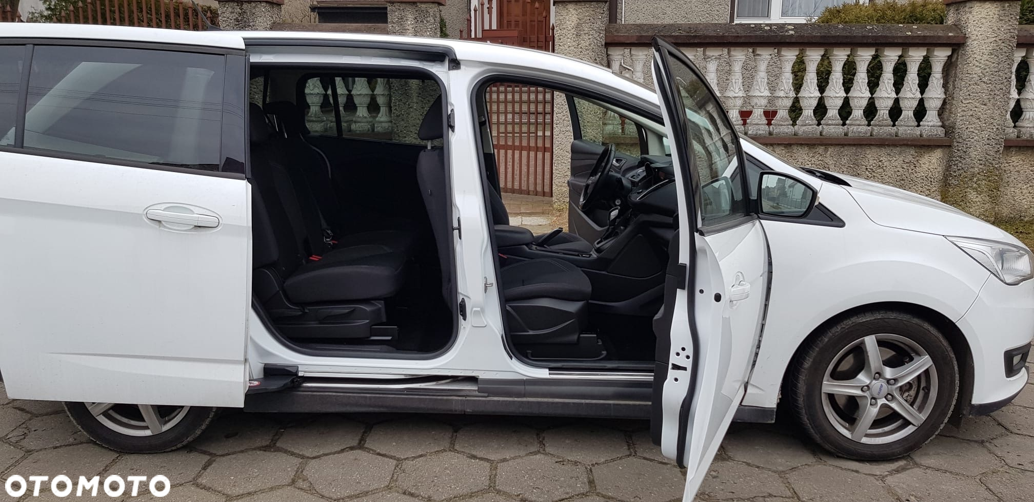 Ford Grand C-MAX 2.0 TDCi Start-Stopp-System COOL&CONNECT - 15