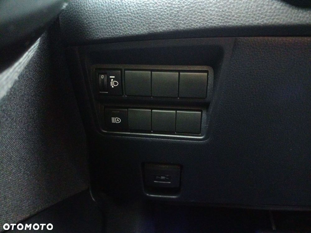 Toyota Yaris Hybrid 1.5 Comfort - 23