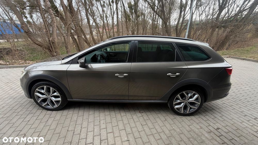 Seat Leon 2.0 TDI DPF Start&Stop DSG XCELLENCE - 8