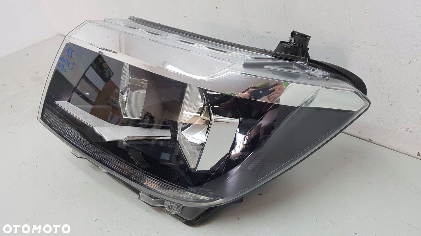 VW Crafter II MAN TGE 17- Lampa lewa przednia przód EU oryginał - 2