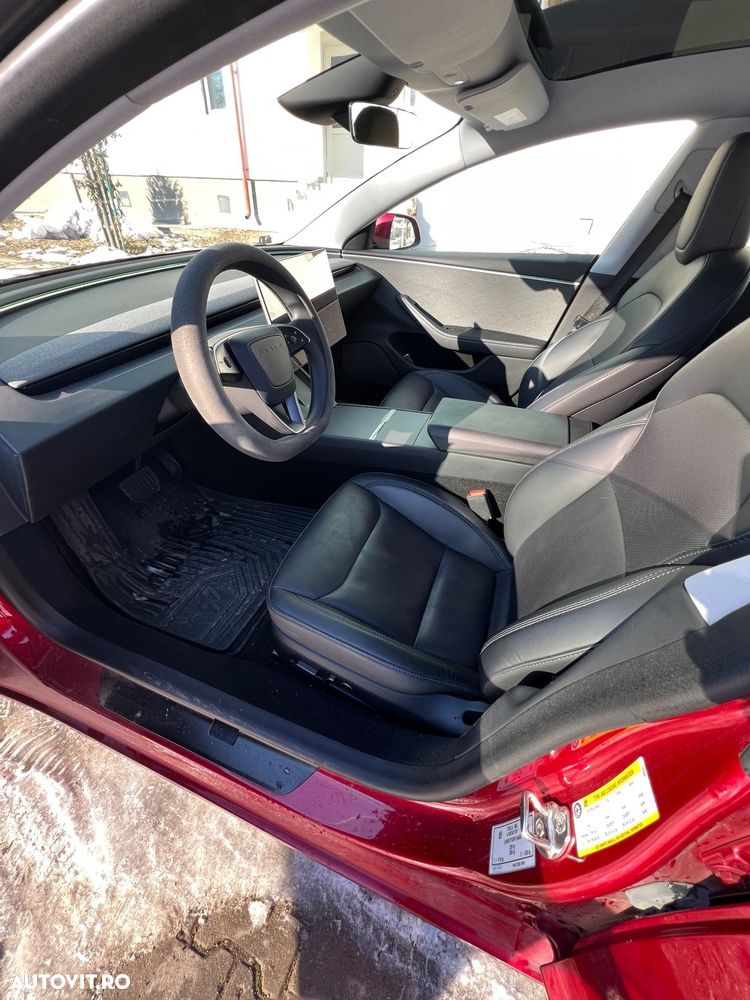 Tesla Model 3 RWD - 13