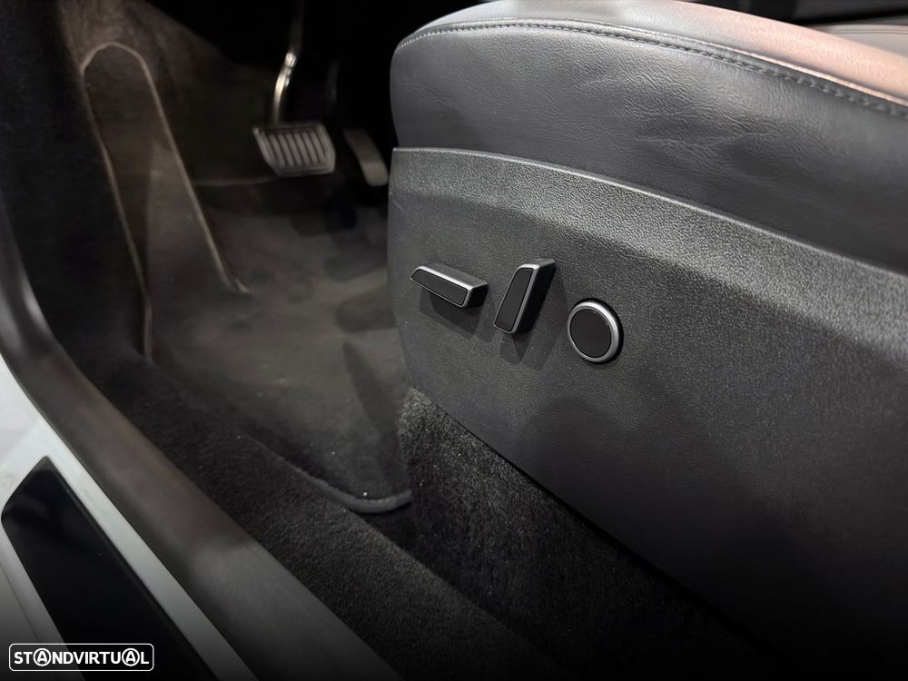 Tesla Model Y Standard - 17