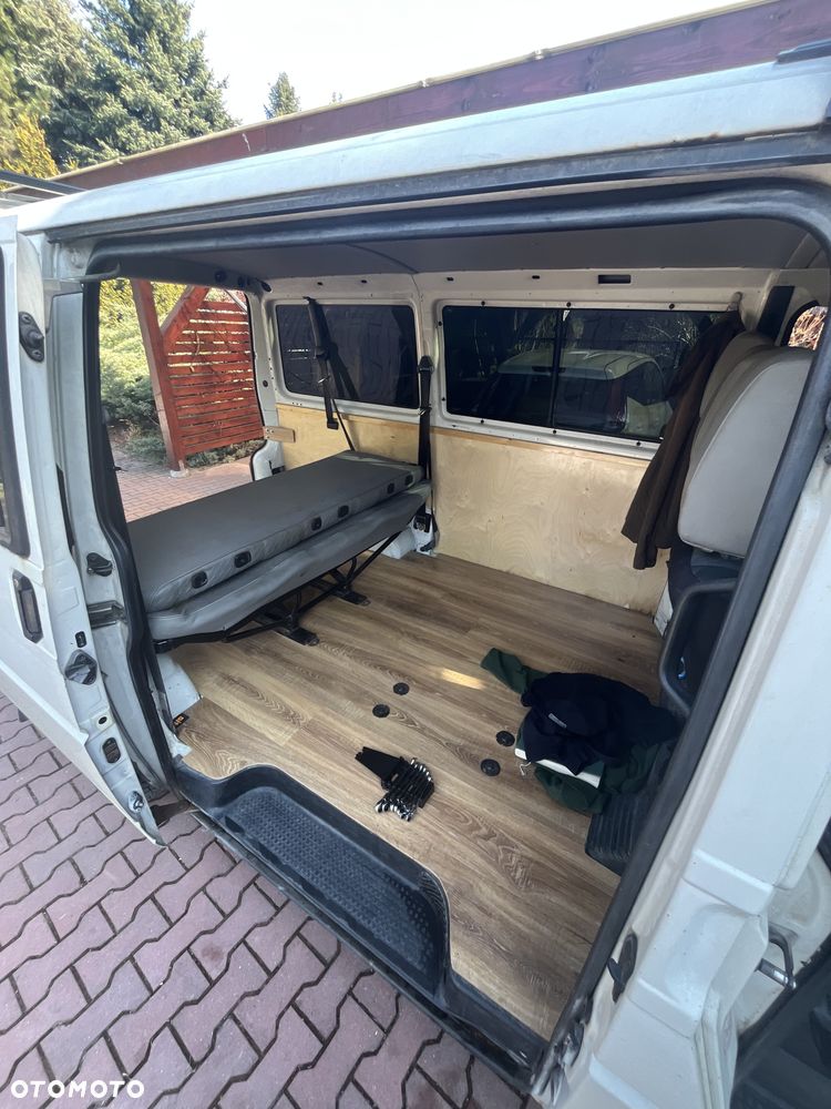 Volkswagen Transporter - 3