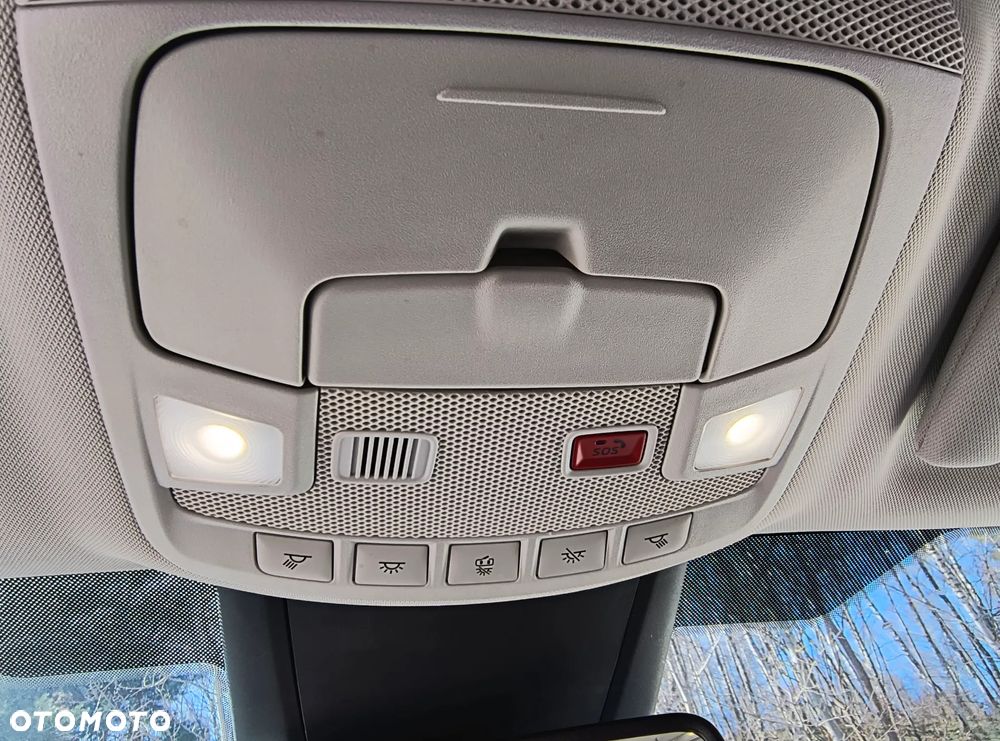 Ford S-Max 2.0 EcoBlue Titanium - 25