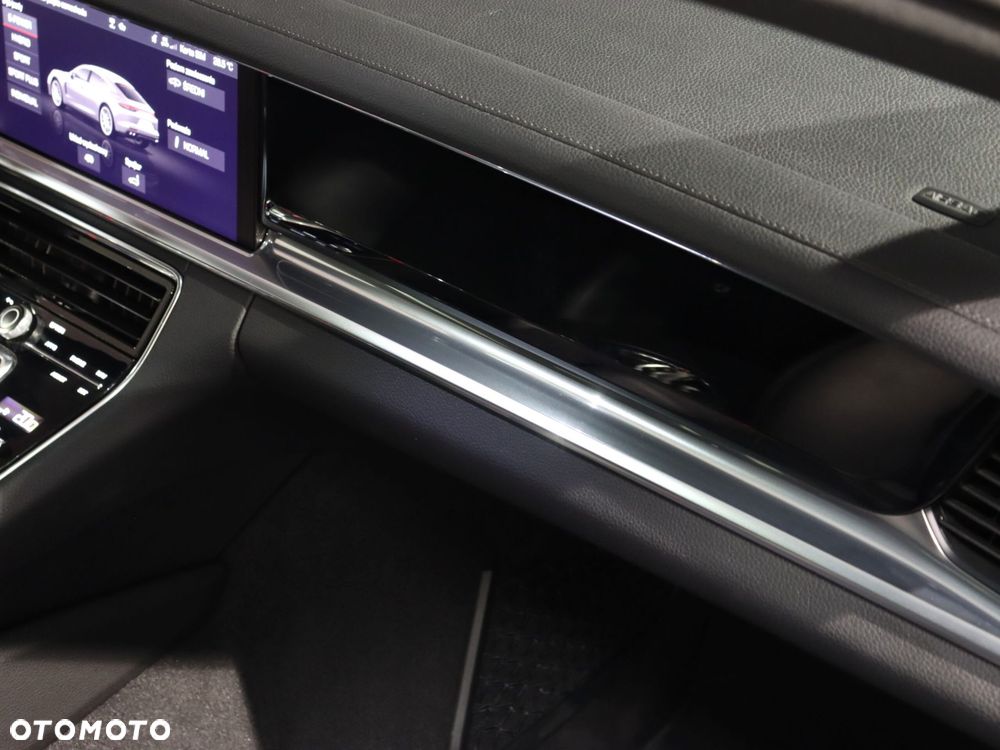 Porsche Panamera 4 E-Hybrid GPF - 30