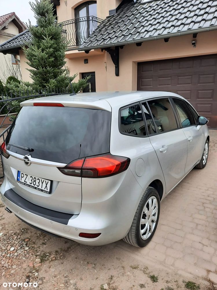 Opel Zafira - 29