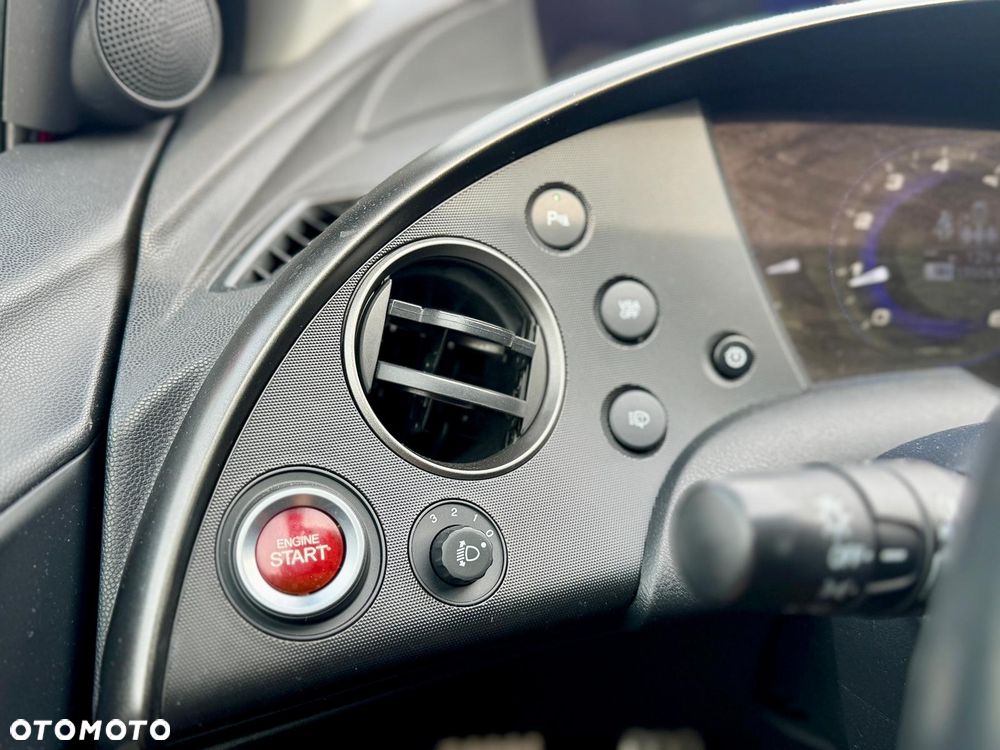 Honda Civic 1.8i-VTEC Sport - 22