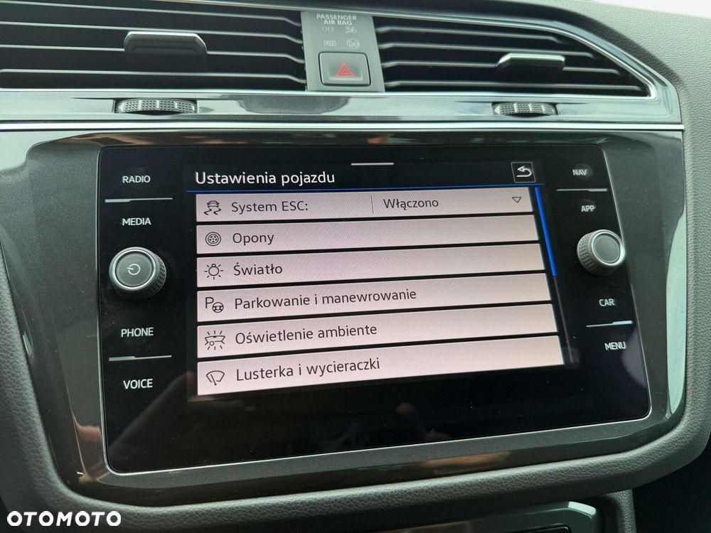 Volkswagen Tiguan 2.0 TSI 4Mot Elegance DSG - 27