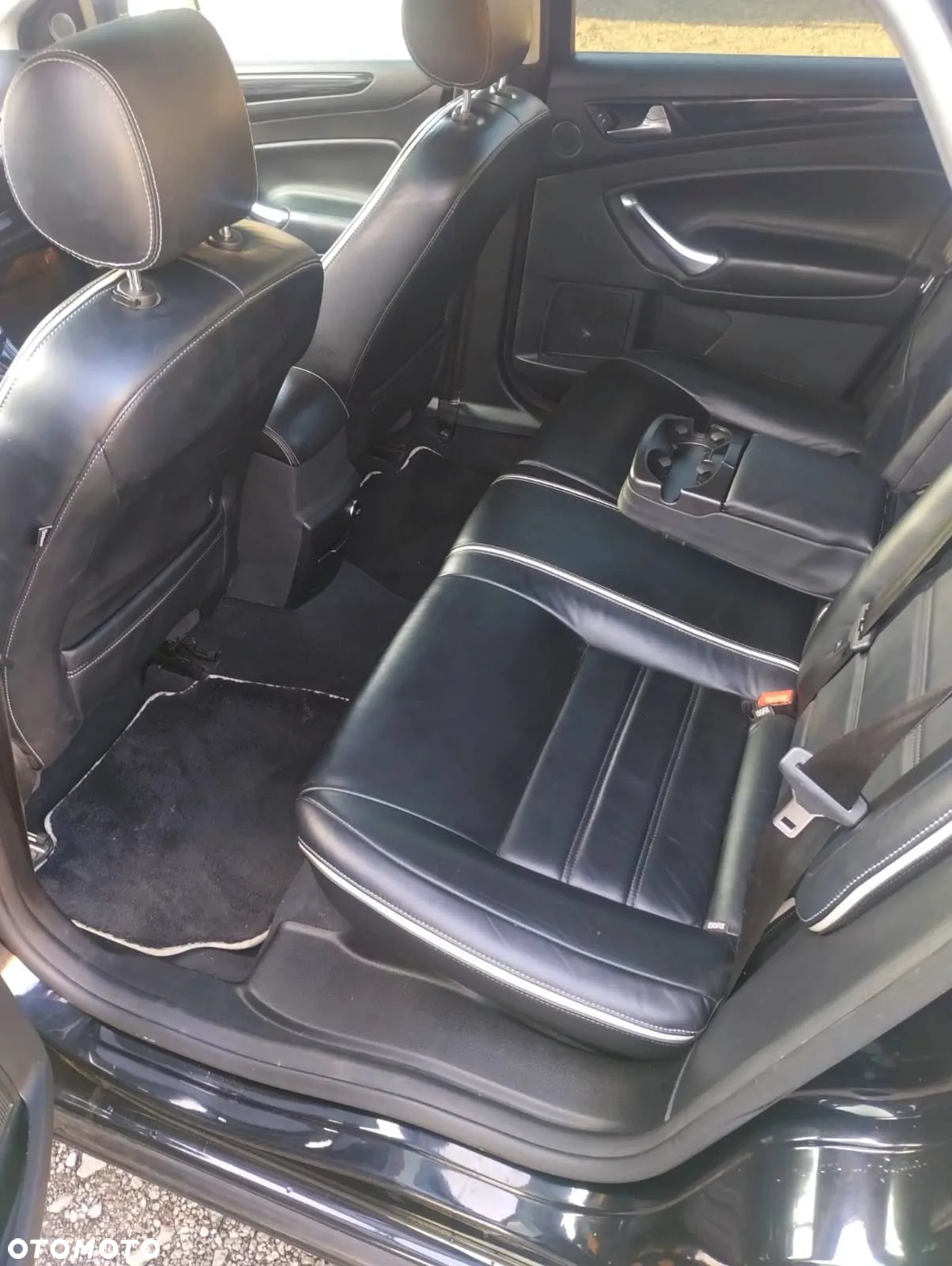 Ford Mondeo 2.2 TDCi Titanium S - 16