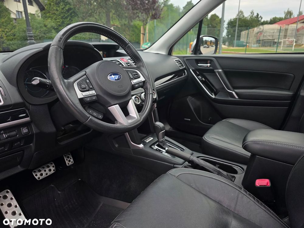 Subaru Forester 2.0 XT Platinum Lineartronic - 16
