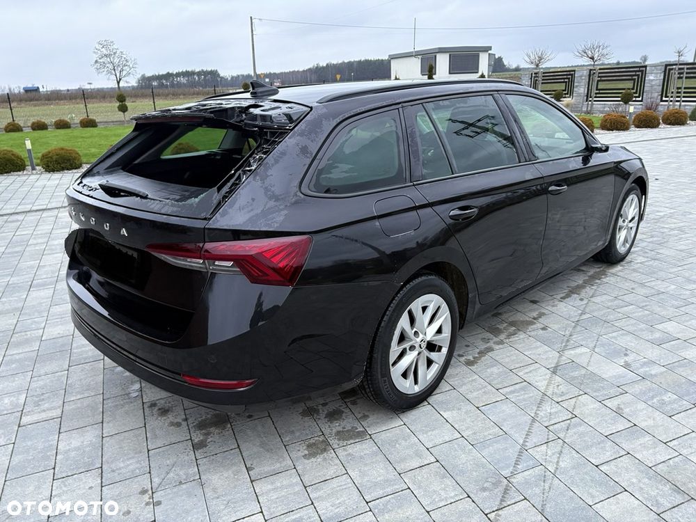 Skoda Octavia 2.0 TDI SCR Ambition DSG - 9